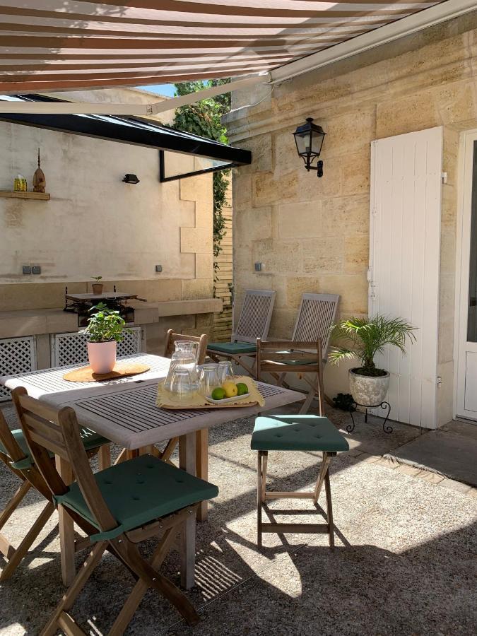 Batisse En Pierre XVII Siecle 115 M² Avec Terrasse Villa Ambares-et-Lagrave Exteriör bild