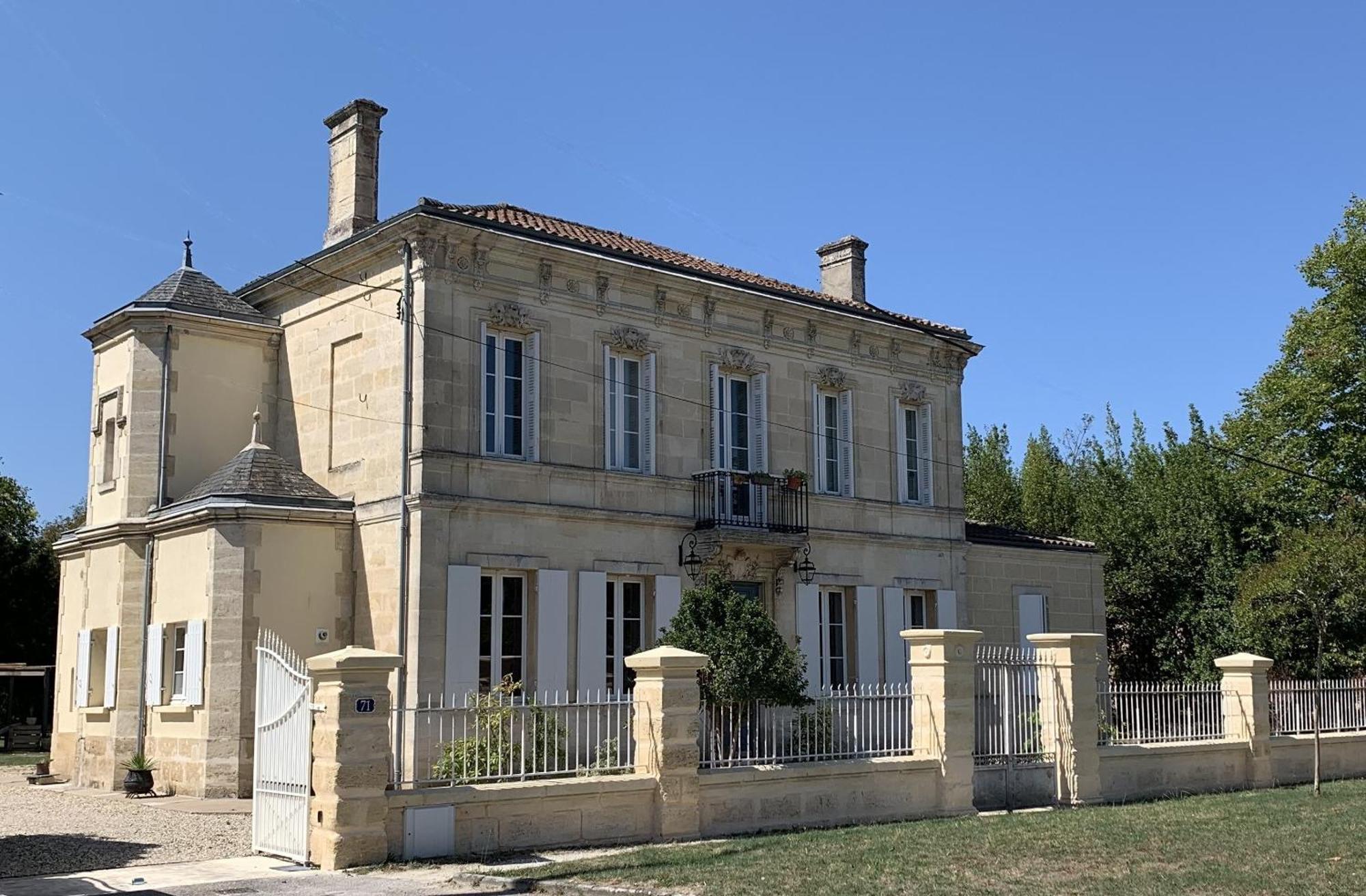 Batisse En Pierre XVII Siecle 115 M² Avec Terrasse Villa Ambares-et-Lagrave Exteriör bild