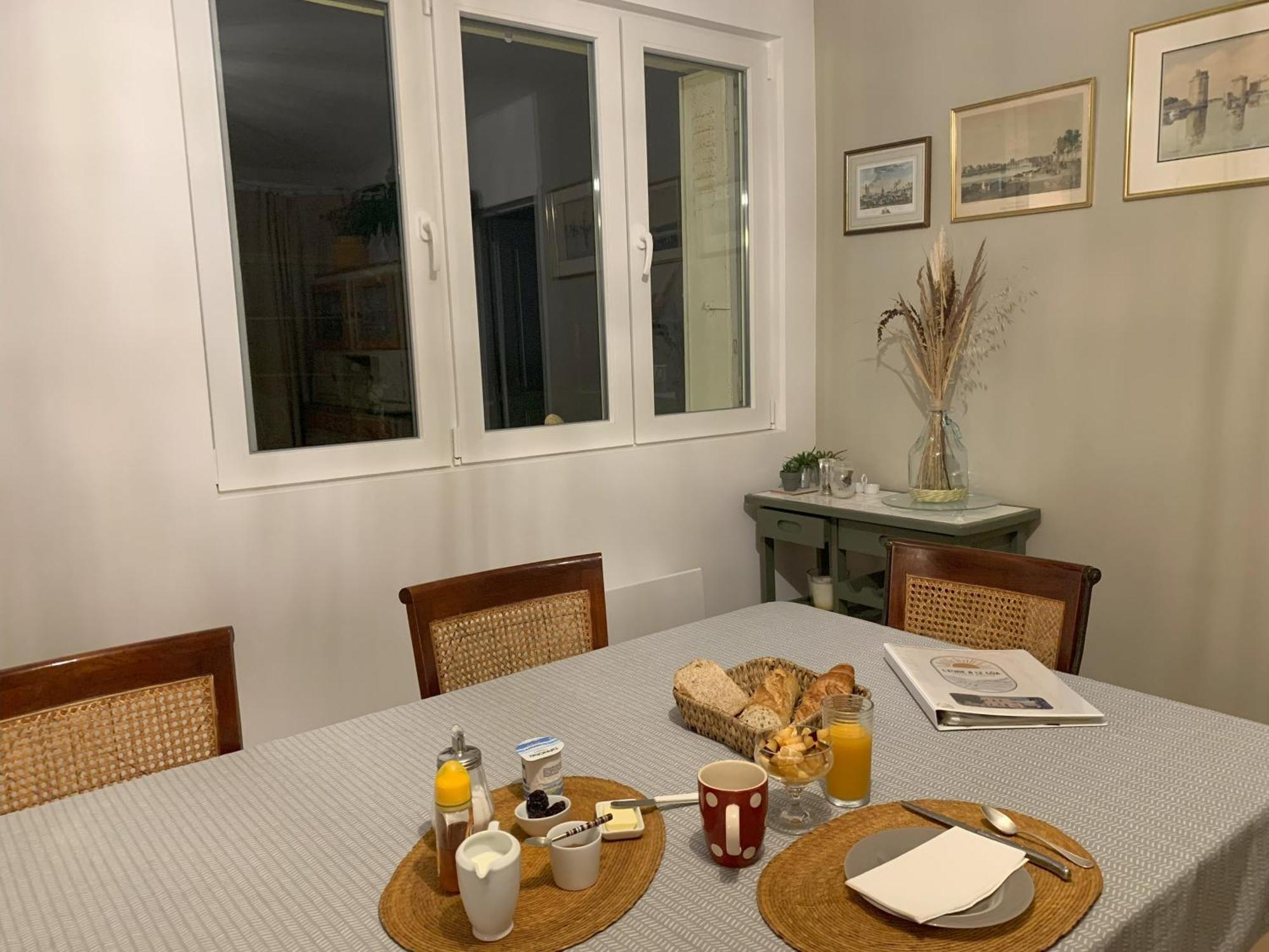 Batisse En Pierre XVII Siecle 115 M² Avec Terrasse Villa Ambares-et-Lagrave Exteriör bild